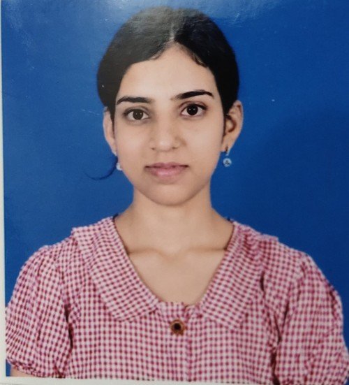 Komal singh  home tutor in Varanasi.